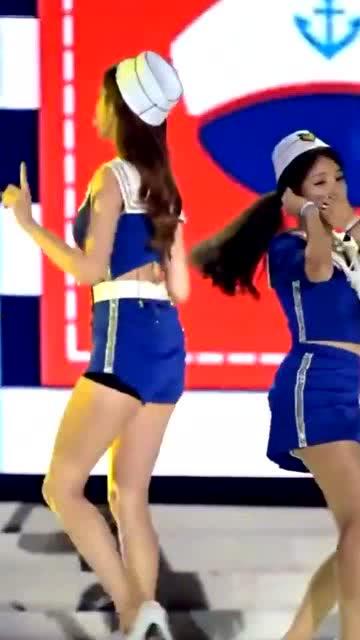 韩国女团丝袜表演,韩国女团独特舞台表演揭秘