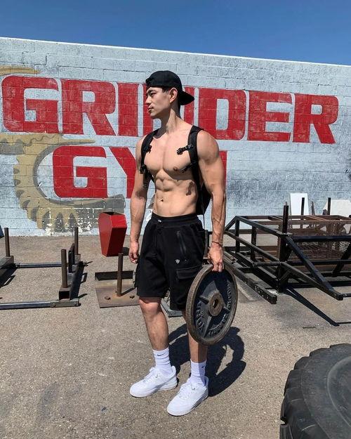 瘦男人视频,视频揭秘高效塑形之道