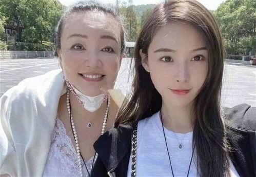 爆料张颖颖狗仔视频在线观看,揭秘明星私生活片段