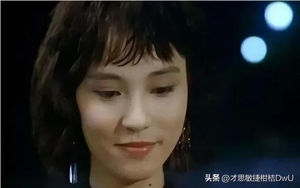 突然陨落的明星,揭秘突然陨落明星的传奇人生