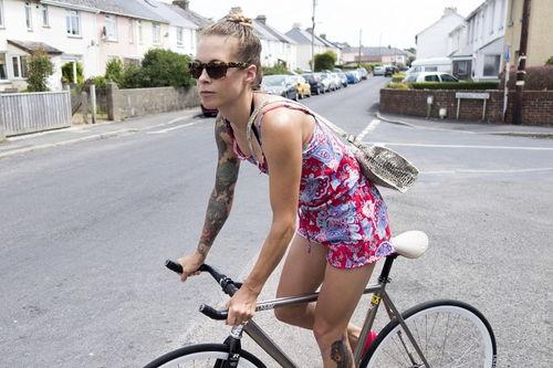 单车女郎在线观看,浪漫骑行，邂逅美好时光